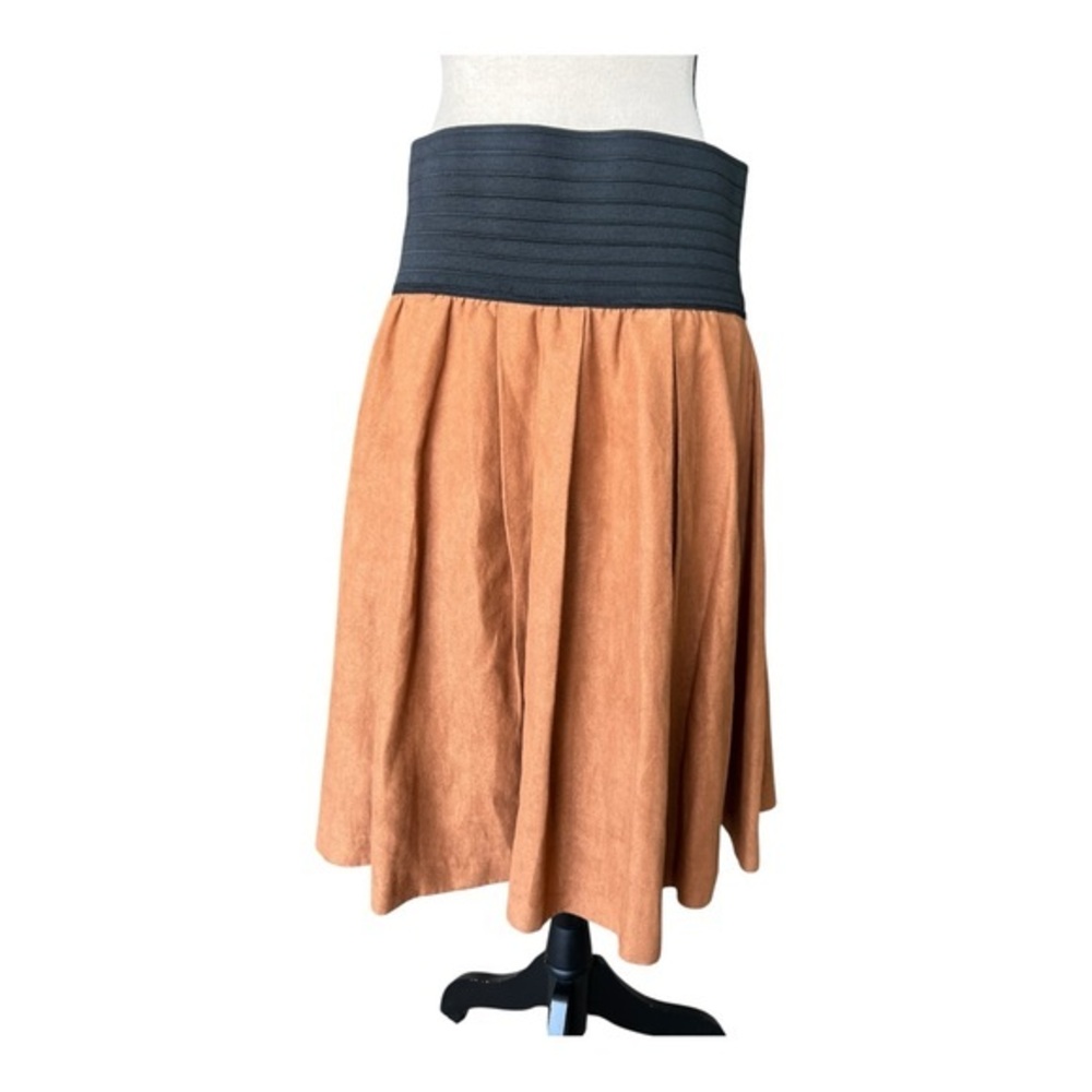 Dejavu Elegant Two-Tone Midi Skirt in Brown and Black Flare Size M